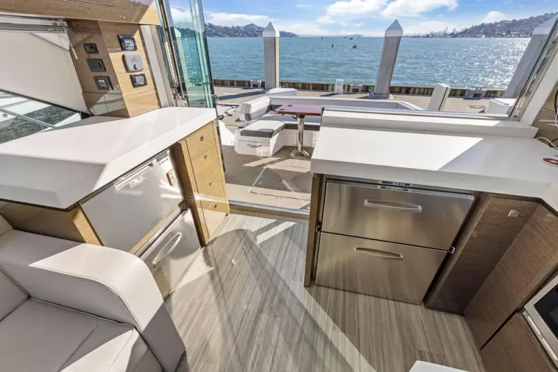 Slide: The Image of Cruisers 54 Cantius 2019 - 26