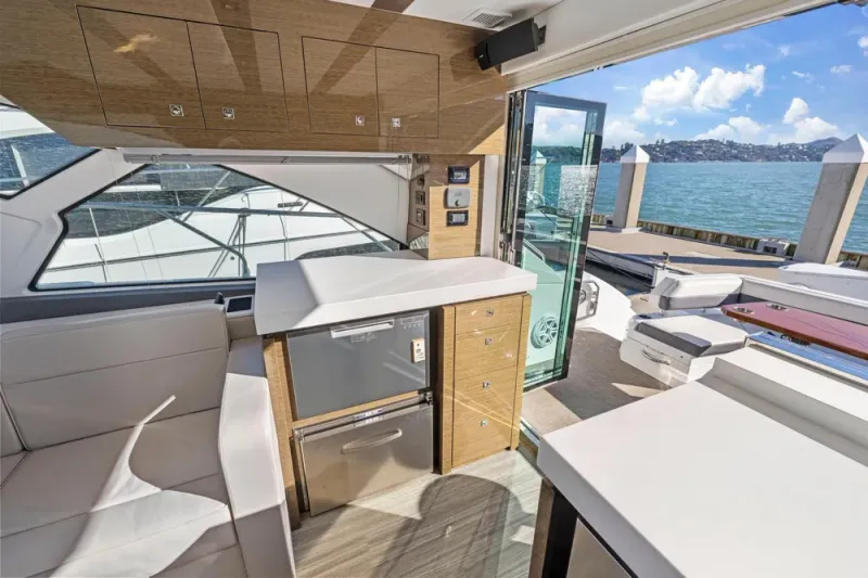 Slide: The Image of Cruisers 54 Cantius 2019 - 27