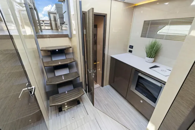 Slide: The Image of Cruisers 54 Cantius 2019 - 46