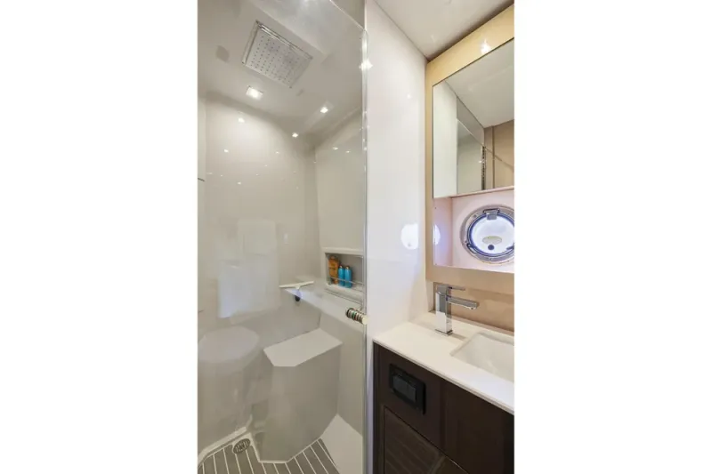 Slide: The Image of Cruisers 54 Cantius 2019 - 68