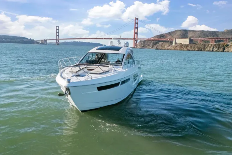 Slide: The Image of Cruisers 54 Cantius 2019 - 85