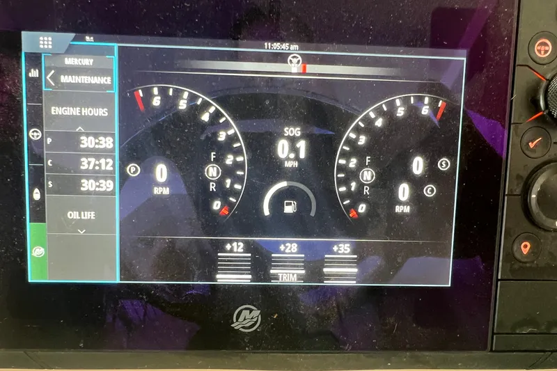 Slide: The Image of Scout 425 LXF 2023 - 26