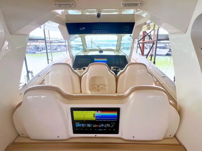 Slide: The Image of Scout 425 LXF 2023 - 23