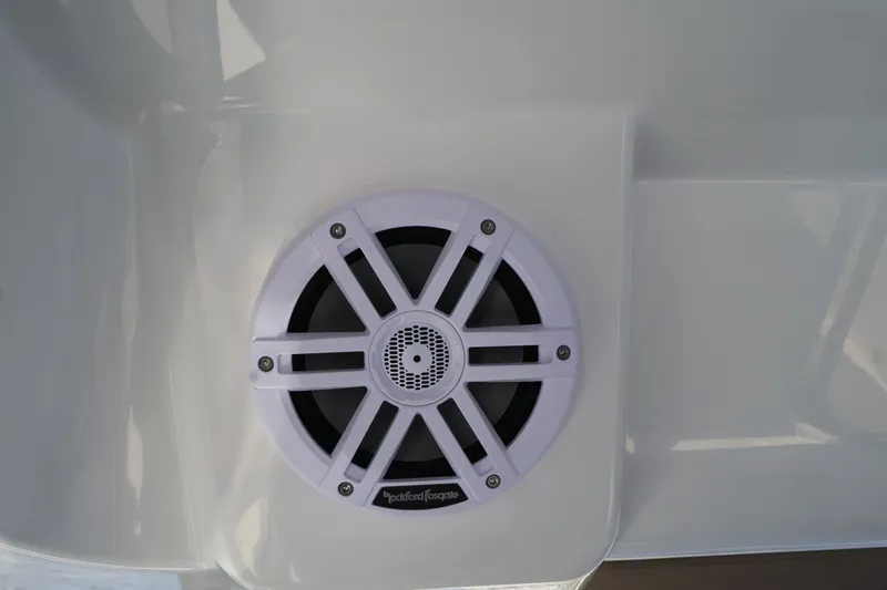 Slide: The Image of Cruisers 38 VTR EC 2026 - 51