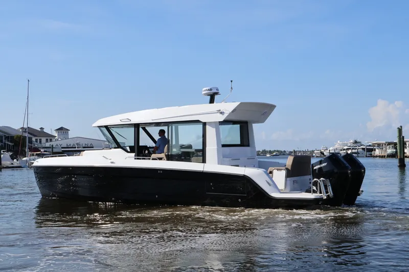 Slide: The Image of Cruisers 38 VTR EC 2026 - 20