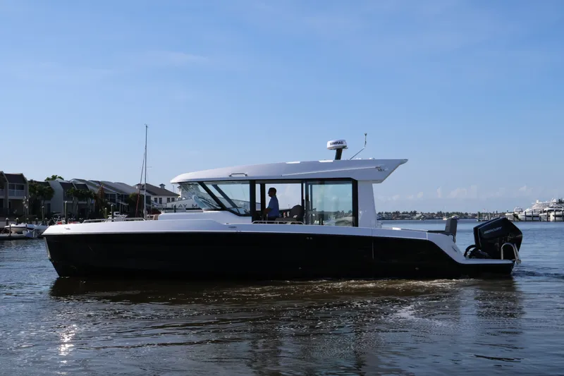 Slide: The Image of Cruisers 38 VTR EC 2026 - 22