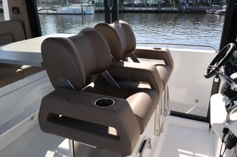 Slide: The Image of Cruisers 38 VTR EC 2026 - 41