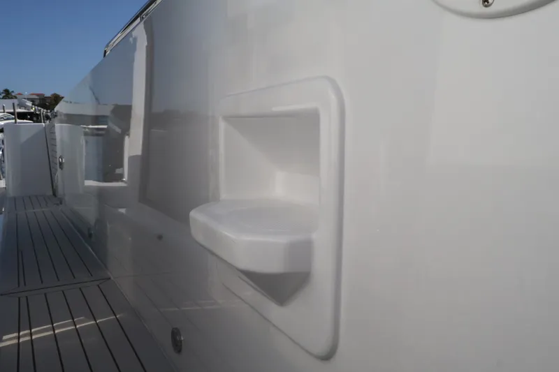Slide: The Image of Cruisers 38 VTR EC 2026 - 75