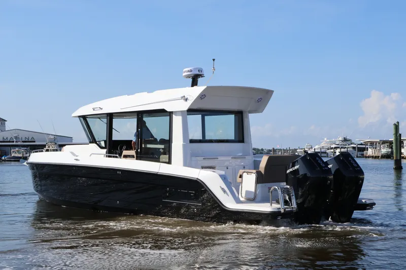 Slide: The Image of Cruisers 38 VTR EC 2026 - 19