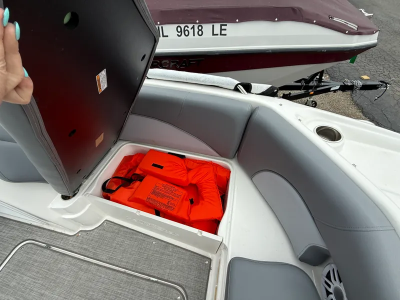 Slide: The Image of NauticStar 203 DC 2023 - 25