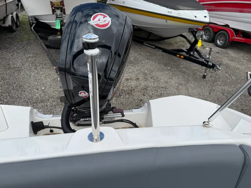 Slide: The Image of NauticStar 203 DC 2023 - 32