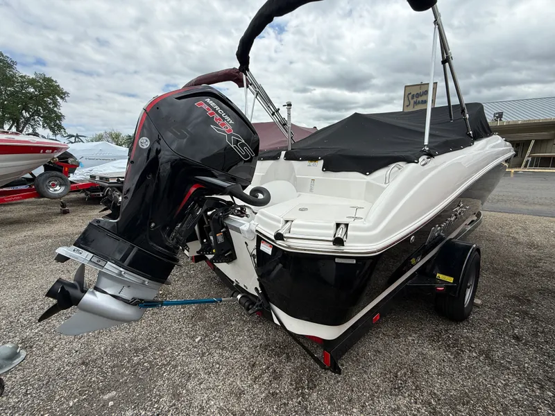 Slide: The Image of NauticStar 203 DC 2023 - 5