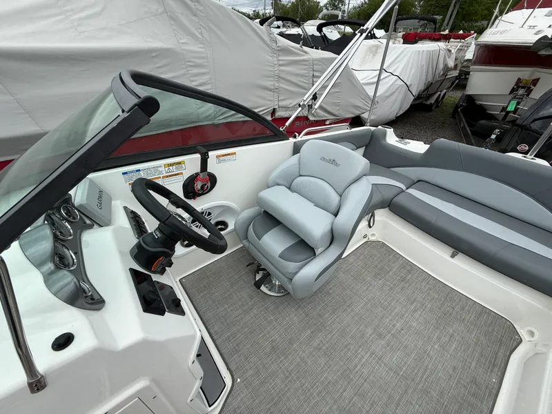 Slide: The Image of NauticStar 203 DC 2023 - 9
