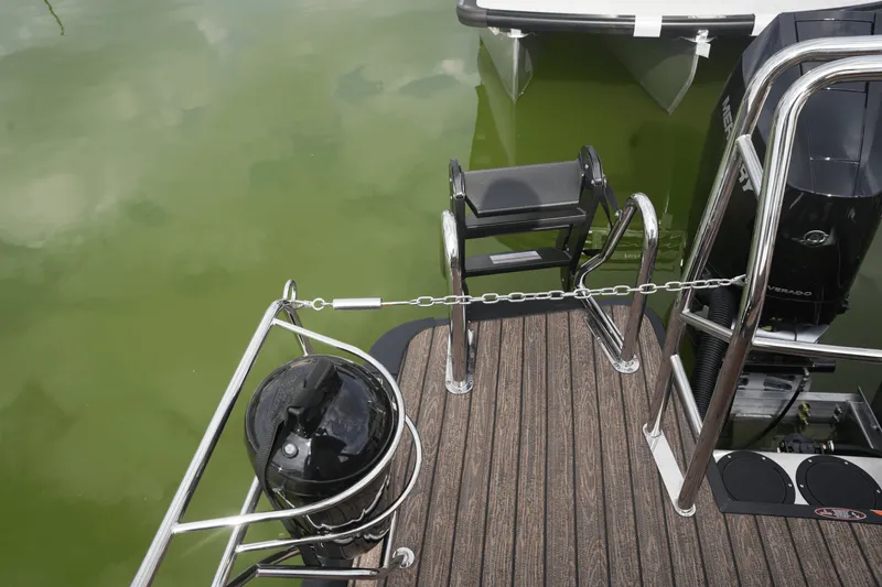 Slide: The Image of Harris 270 Grand Mariner 2025 - 26