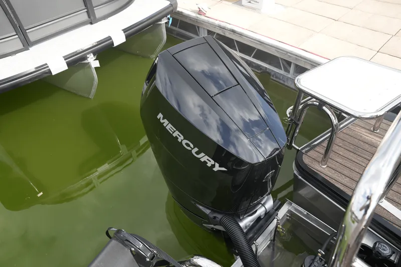 Slide: The Image of Harris 270 Grand Mariner 2025 - 27