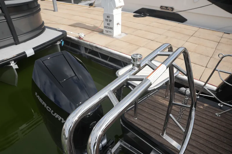 Slide: The Image of Harris 270 Grand Mariner 2025 - 28