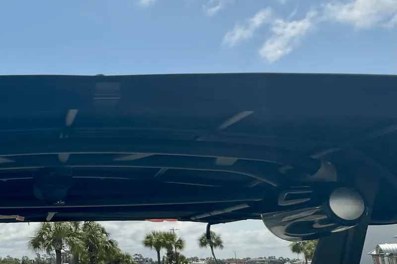 Slide: The Image of Sea Ray SLX 260 Outboard 2025 - 10