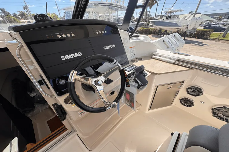 Slide: The Image of Boston Whaler 350 Realm 2025 - 21