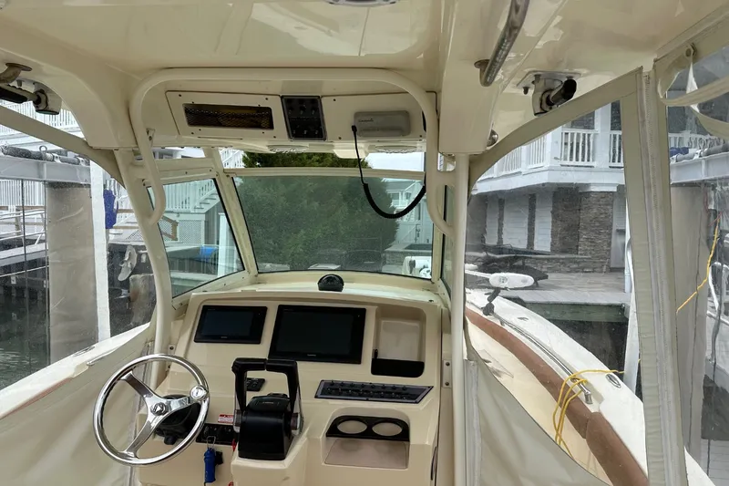 Slide: The Image of Scout 255 LXF 2017 - 29