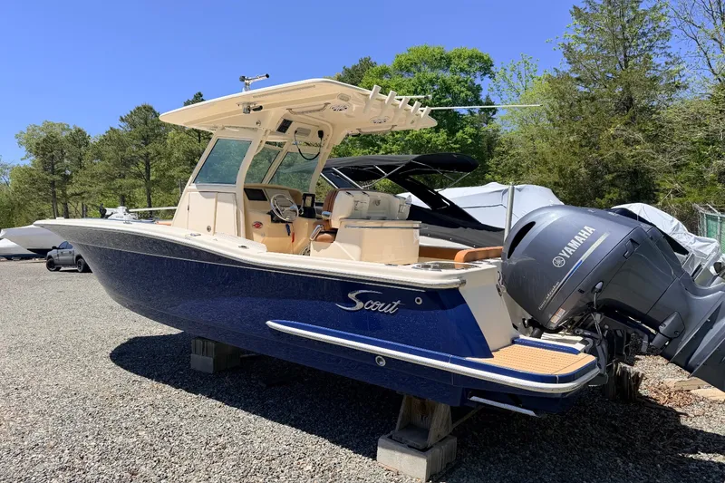 Slide: The Image of Scout 255 LXF 2017 - 3
