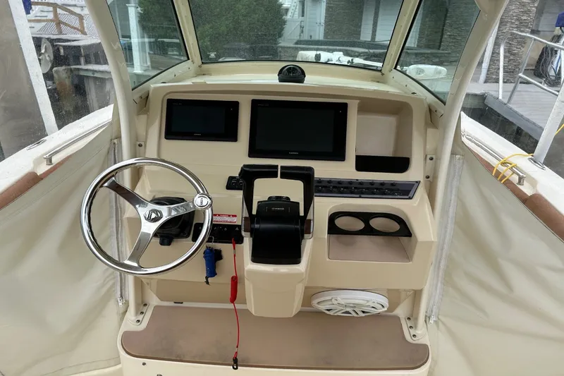 Slide: The Image of Scout 255 LXF 2017 - 31