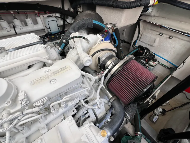 Slide: The Image of Sea Ray 410 Sundancer 2015 - 104