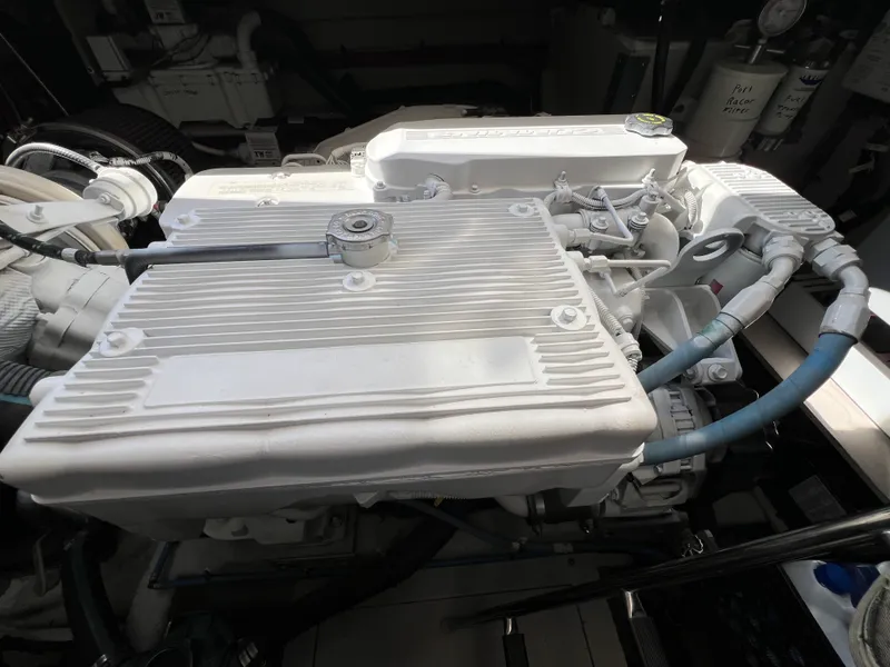 Slide: The Image of Sea Ray 410 Sundancer 2015 - 110