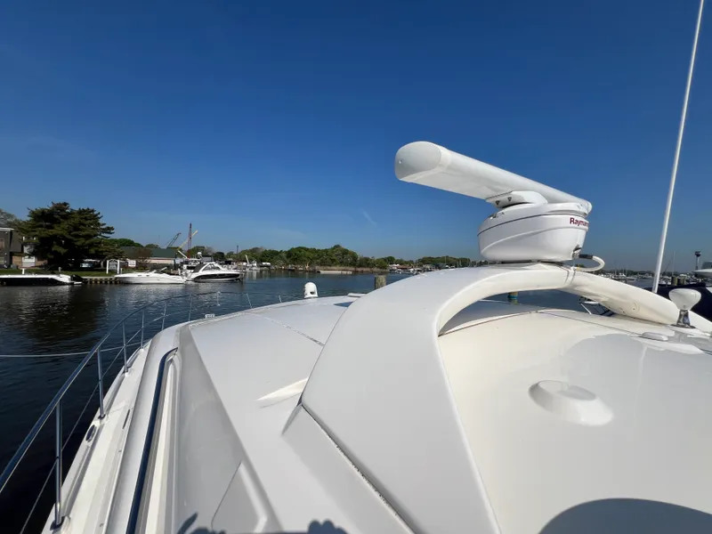 Slide: The Image of Sea Ray 410 Sundancer 2015 - 33