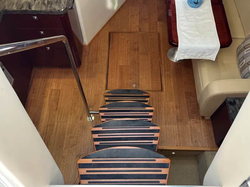 Slide: The Image of Sea Ray 410 Sundancer 2015 - 40