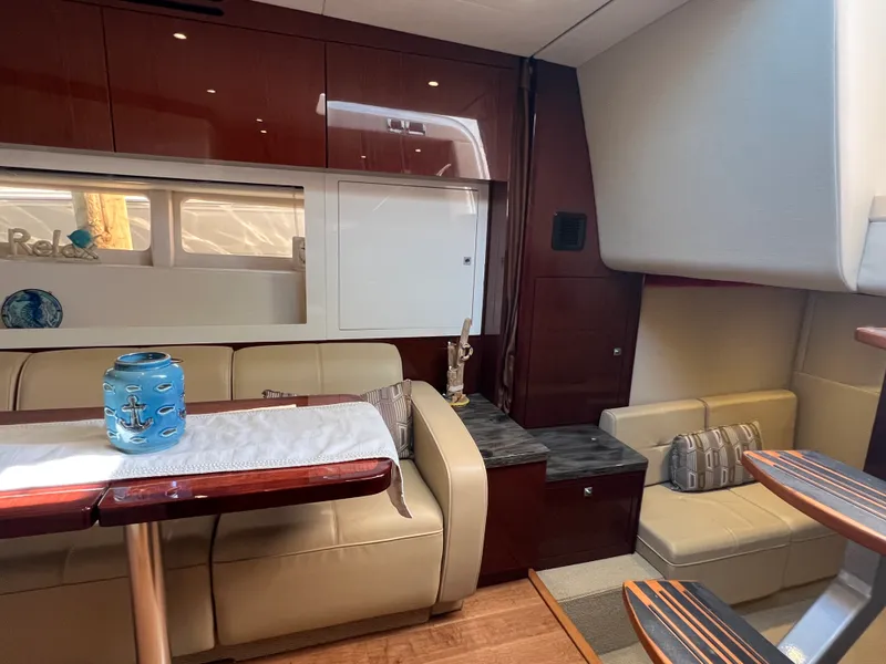 Slide: The Image of Sea Ray 410 Sundancer 2015 - 46