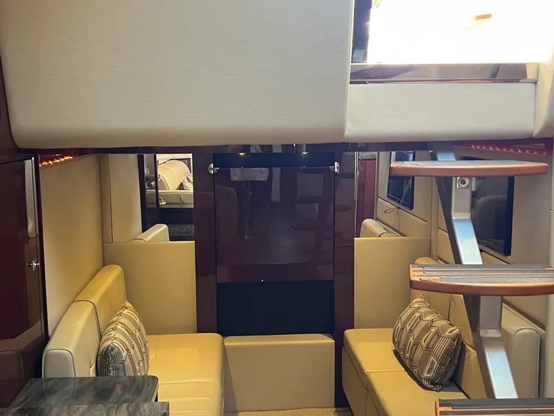 Slide: The Image of Sea Ray 410 Sundancer 2015 - 49