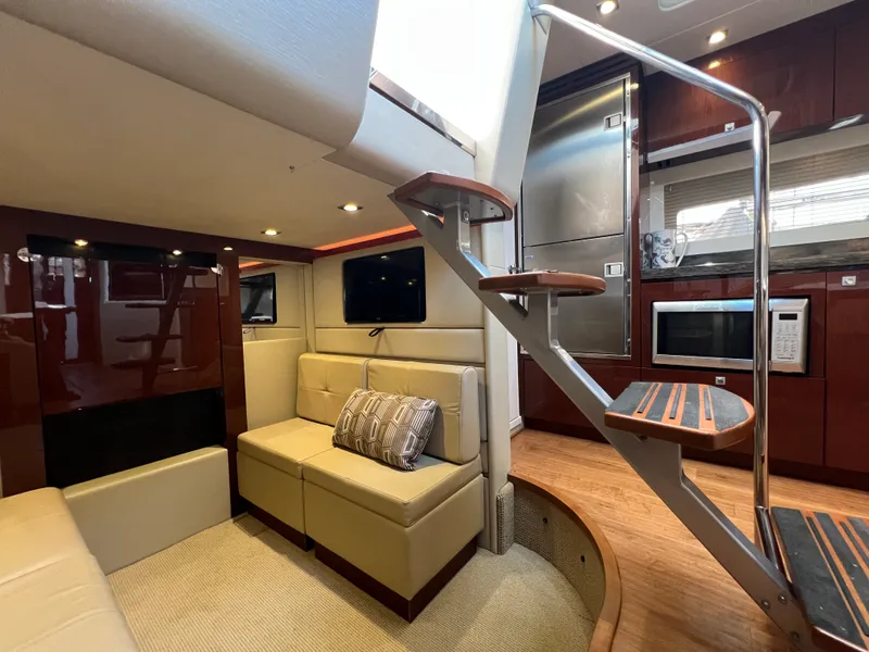 Slide: The Image of Sea Ray 410 Sundancer 2015 - 56