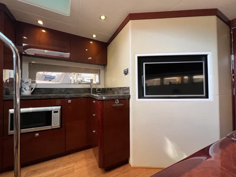Slide: The Image of Sea Ray 410 Sundancer 2015 - 58