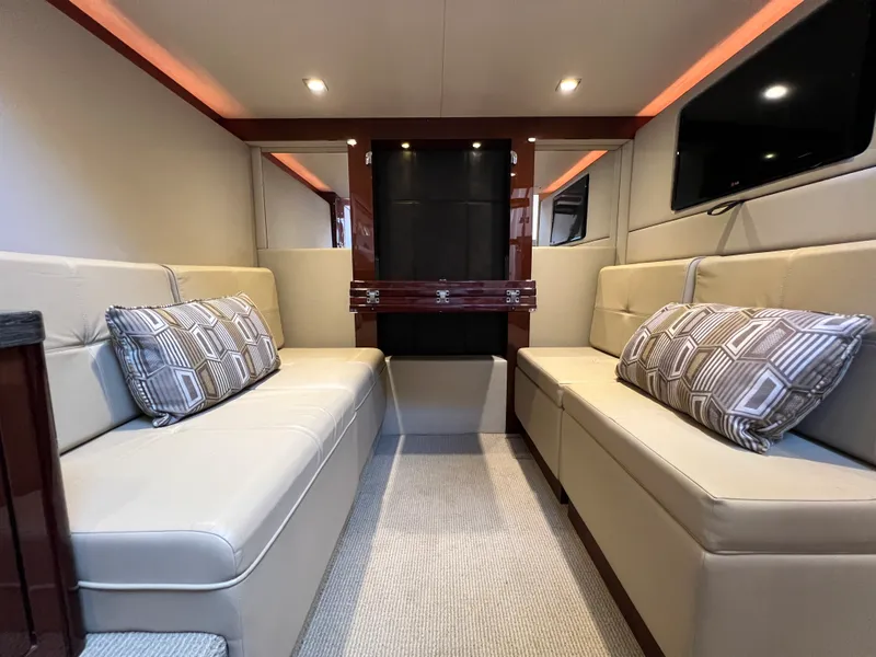 Slide: The Image of Sea Ray 410 Sundancer 2015 - 60