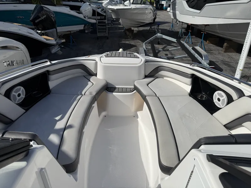 Slide: The Image of Yamaha AR 240 2019 - 11