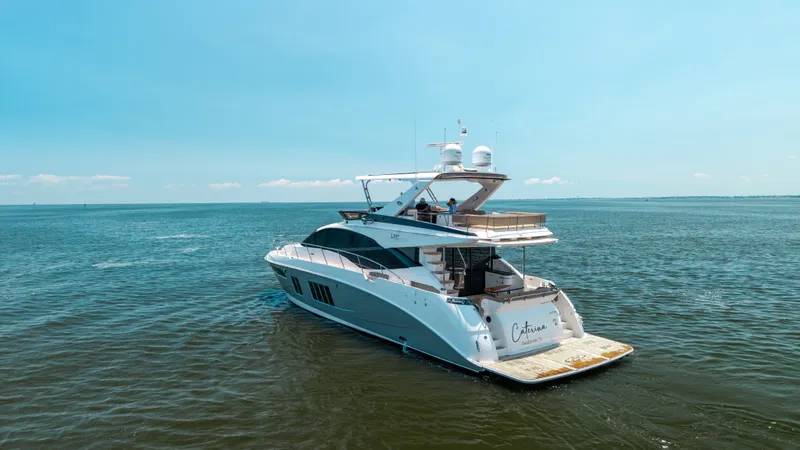 Slide: The Image of Sea Ray L650 Fly 2017 - 1