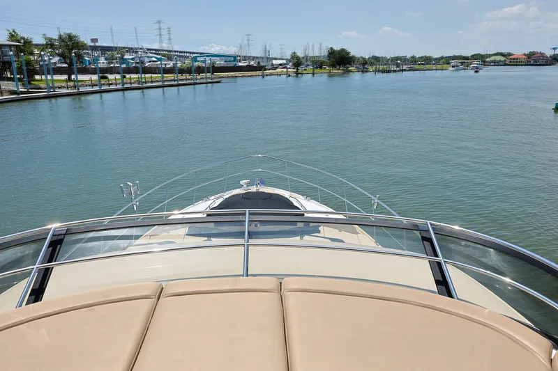 Slide: The Image of Sea Ray L650 Fly 2017 - 17