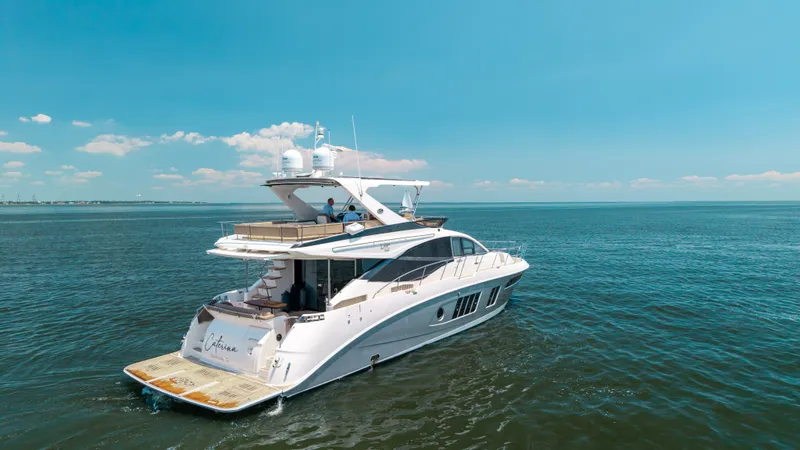 Slide: The Image of Sea Ray L650 Fly 2017 - 2