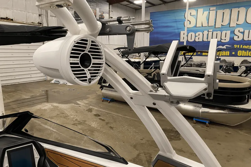 Slide: The Image of Tige Z3 2021 - 28