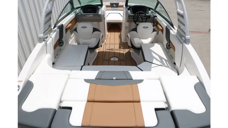 Slide: The Image of Chaparral 23 Surf 2025 - 13