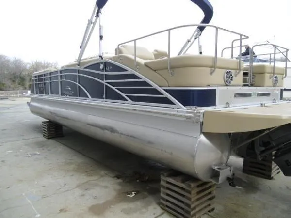 Slide: The Image of Bennington 2875 QCW I/O 2015 - 4