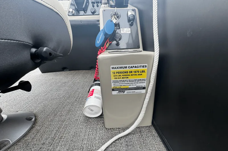 Slide: The Image of Barletta CABRIO 24UC 2022 - 16