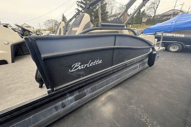 Slide: The Image of Barletta CABRIO 24UC 2022 - 3