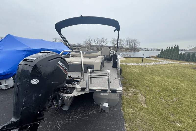 Slide: The Image of Barletta CABRIO 24UC 2022 - 30