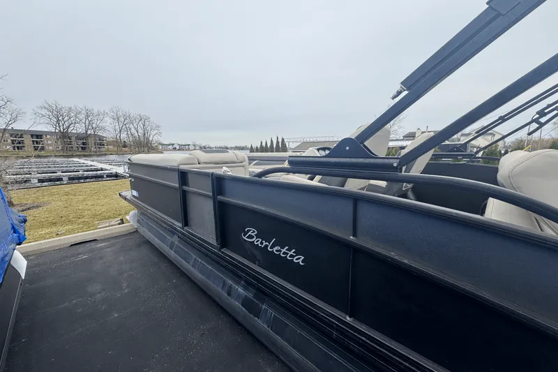 Slide: The Image of Barletta CABRIO 24UC 2022 - 4