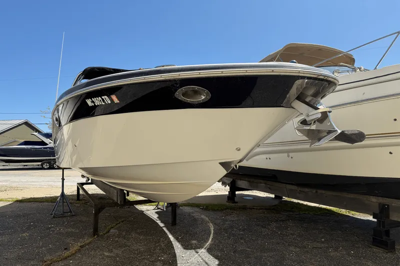 Slide: The Image of Four Winns 310 HORIZON 2008 - 2