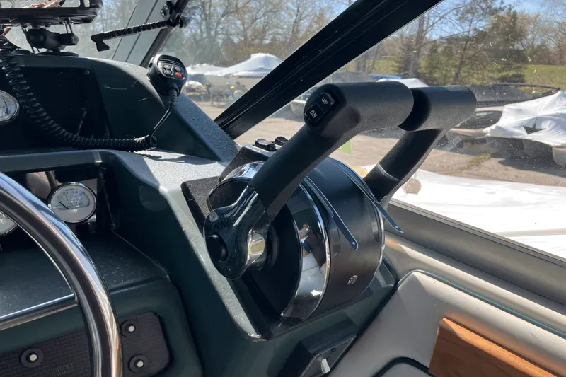 Slide: The Image of Sea Ray 280 SUNDANCER 1989 - 20