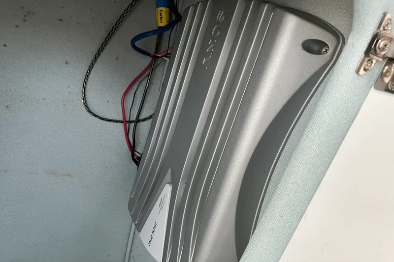 Slide: The Image of Sea Ray 280 SUNDANCER 1989 - 35