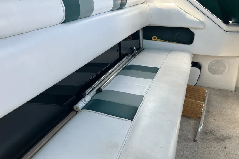 Slide: The Image of Sea Ray 280 SUNDANCER 1989 - 6