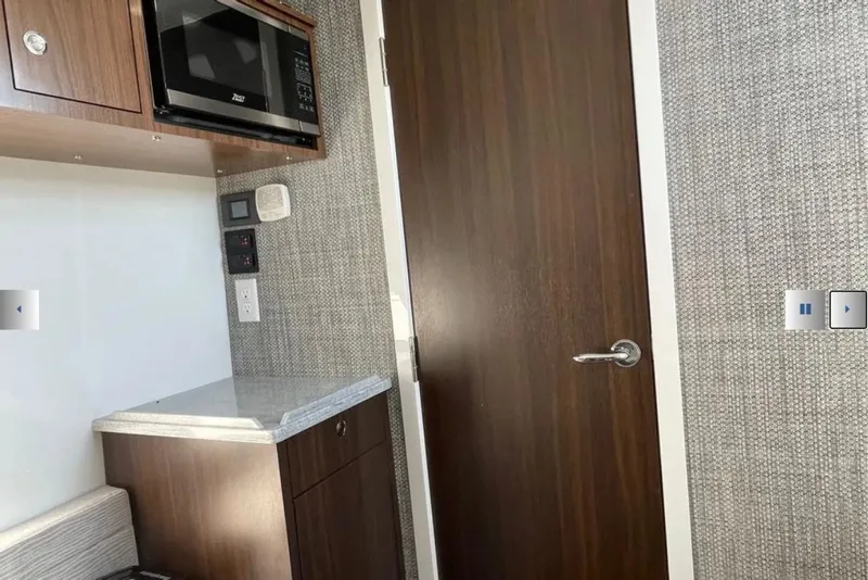 Slide: The Image of Everglades 395 Center Console 2025 - 8